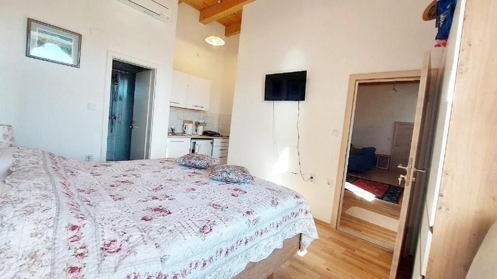 Palace Pernarius Apartmán *
